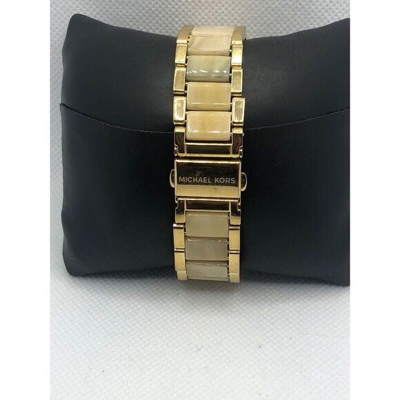 Michael Kors MK5632 Women's Stainless Steel Analog Champange Dial Watch LP121 - Picture 4 of 9